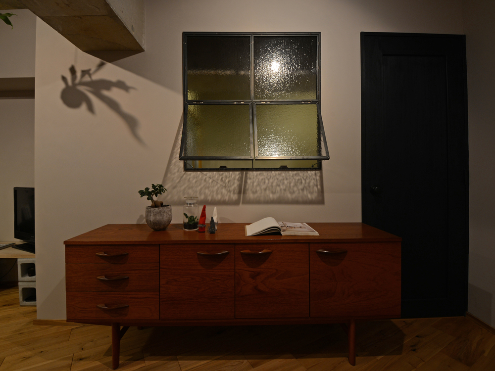 2×2のアイアン窓