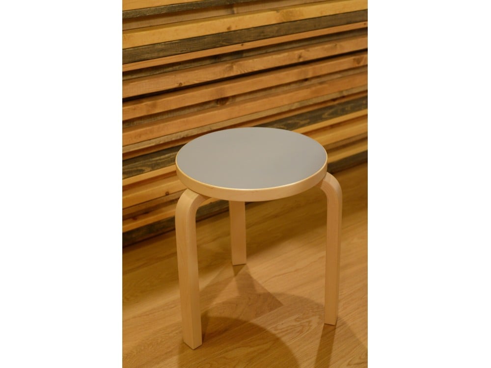 scope別注のリノリウムグレー