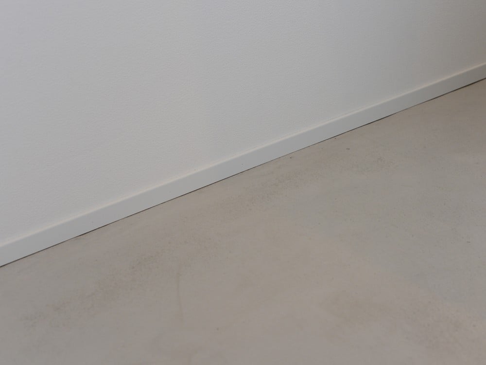 床はモルタル仕上げ