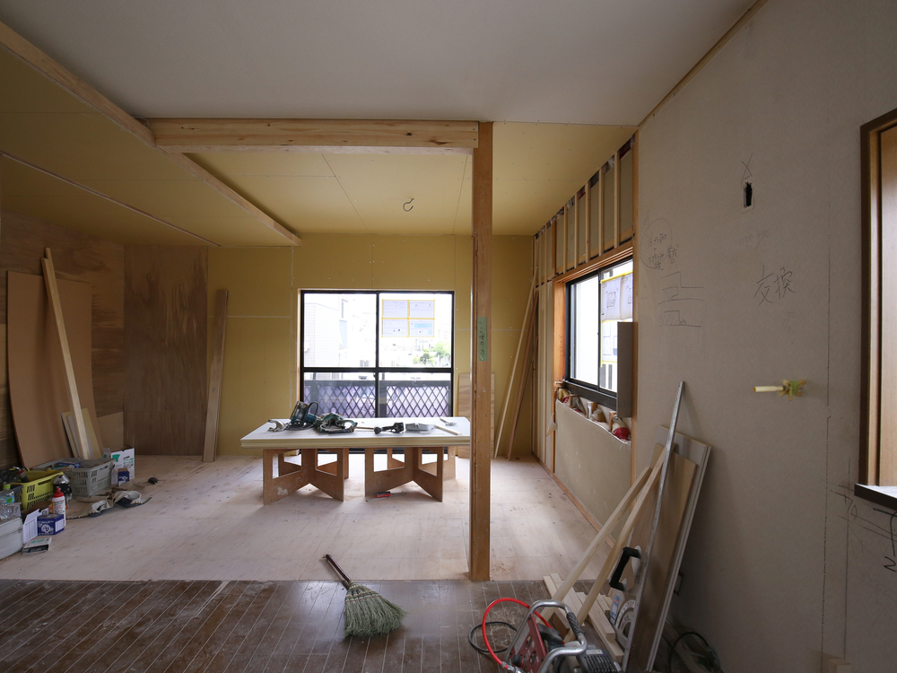 畳が入っていた床もフローリングと高さを合わせました