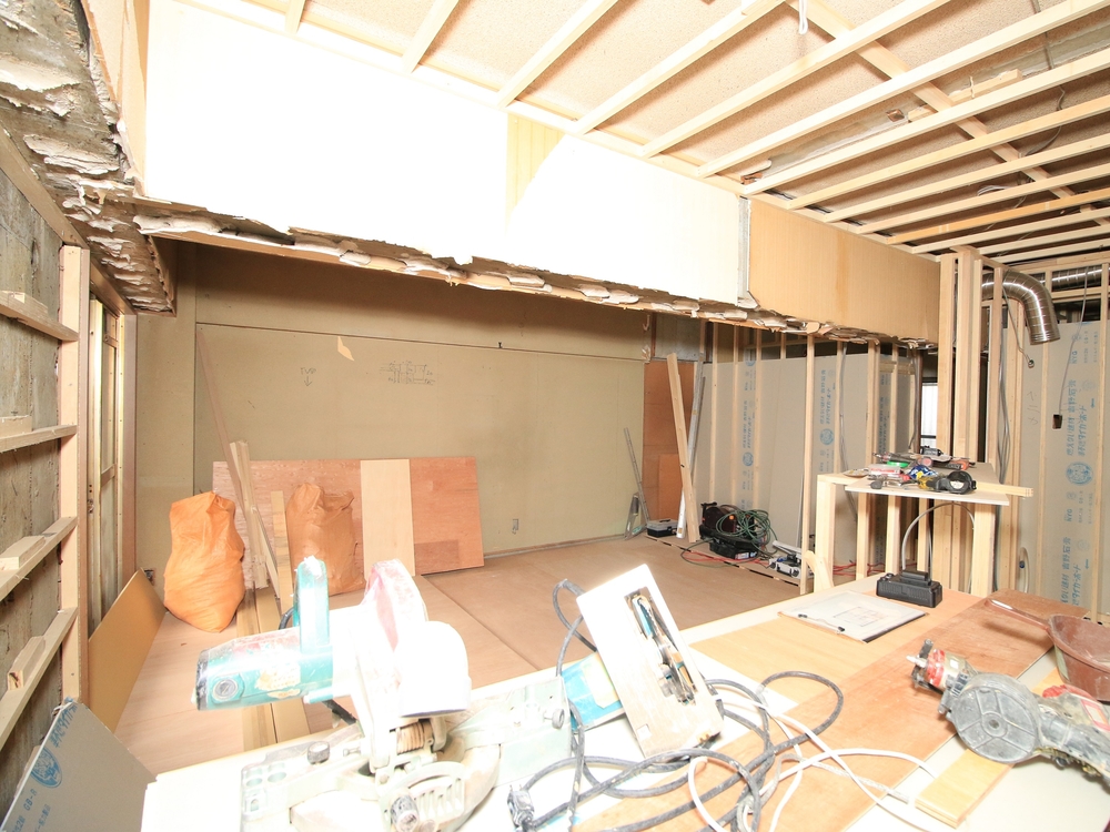 壁面も造作が進みました。