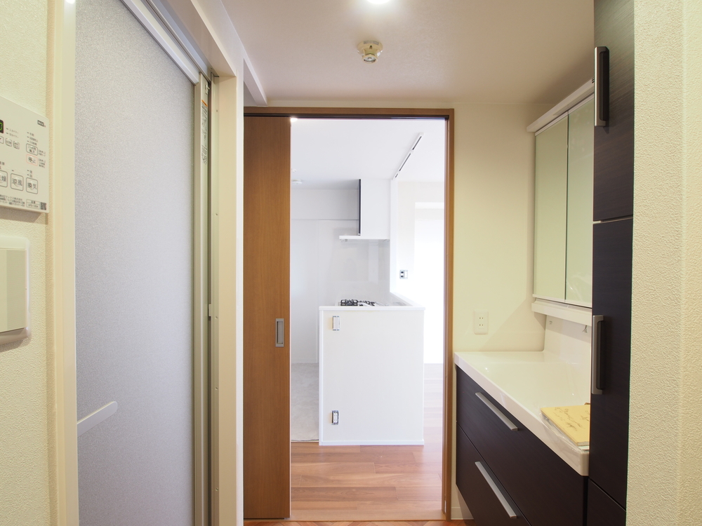 キッチンに近く家事動線良好