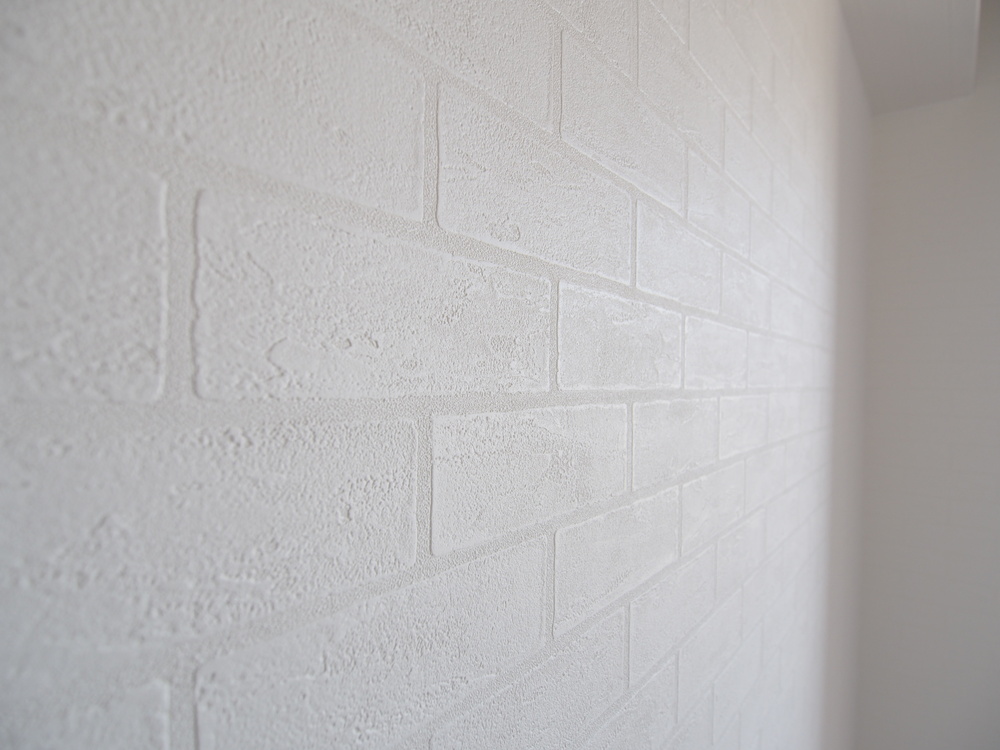 白いレンガ模様の壁紙 サンゲツのsp2145 Opopmouseさんのサンゲツの壁材 イエナカ手帖