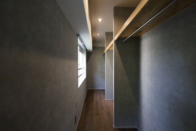 ウォークスルークロゼットの代表写真