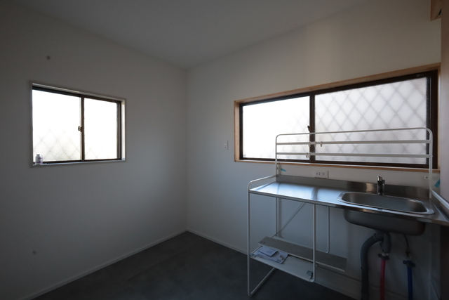 バックヤードの代表写真